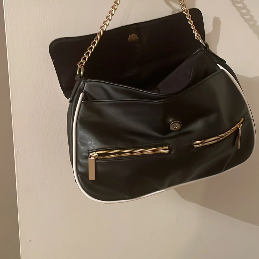 Purse - Picture 2 of 4